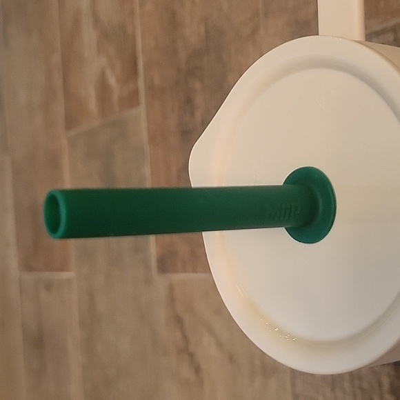 Starbucks 32oz White Metal Cold Cup With Handle NWOT - Picture 3 of 7